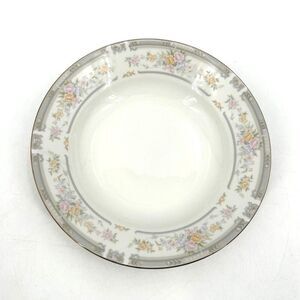 FARBERWARE Vintage 1992 Fine China White Floral Southampton Shallow Soup Bowl 8"